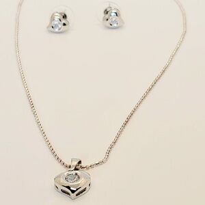 NWOT 925 Sterling Silver Heart Pendant Necklace and Earrings Set